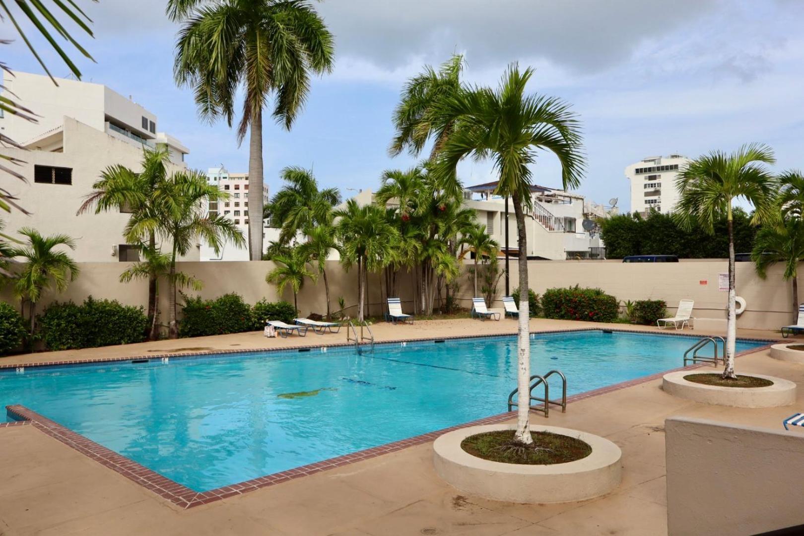 Isla Verde Modern Apartment With Pool 산후안 외부 사진