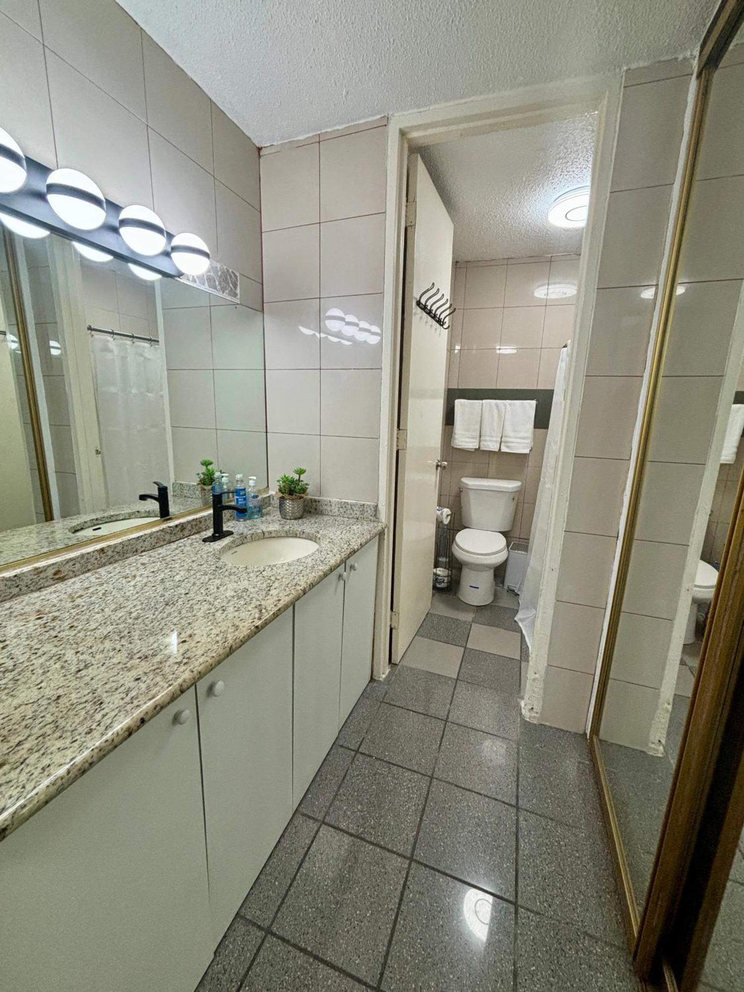 Isla Verde Modern Apartment With Pool 산후안 외부 사진