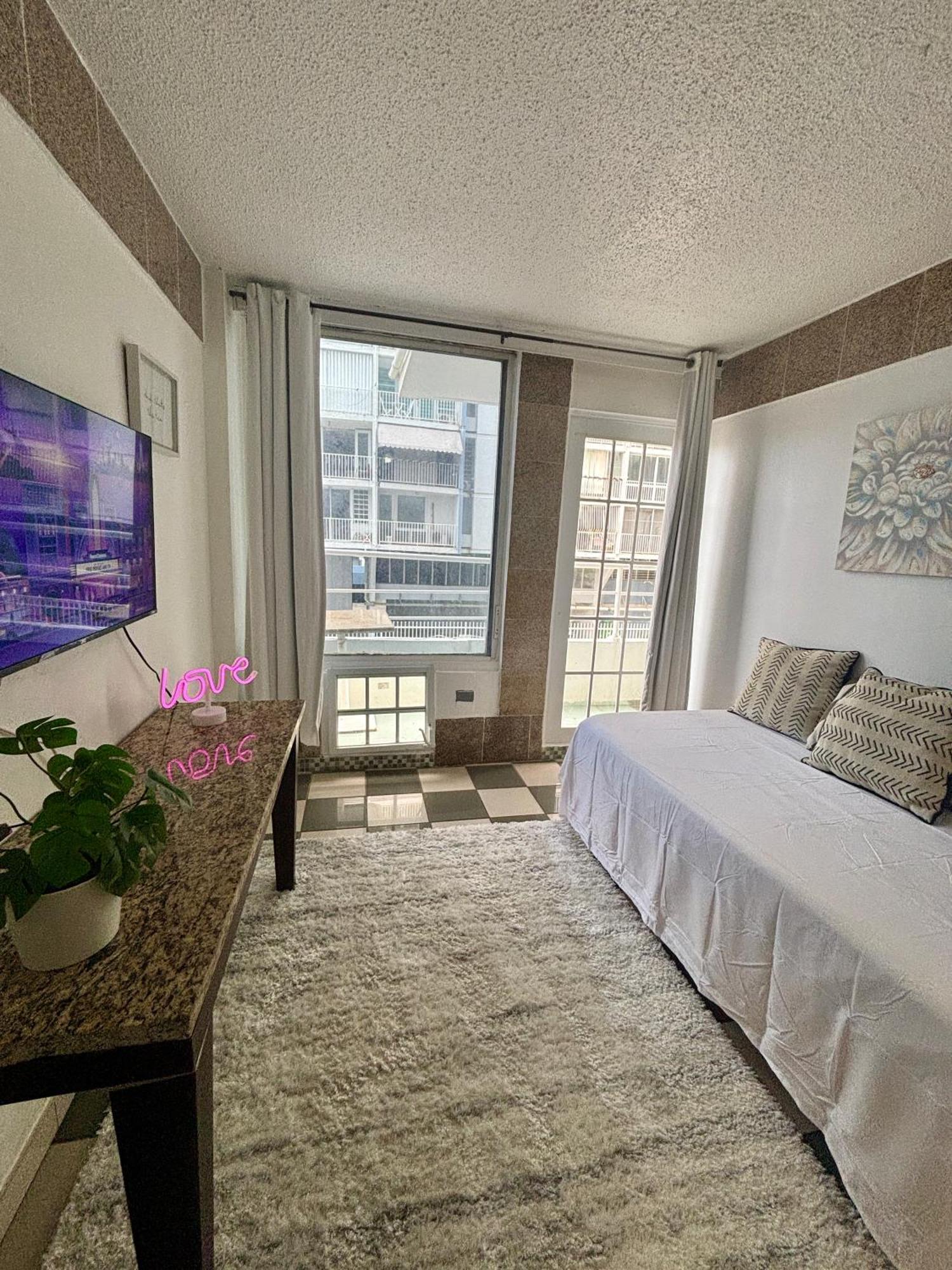 Isla Verde Modern Apartment With Pool 산후안 외부 사진